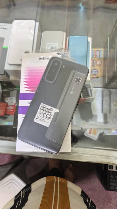 Infinix Hot 70 6+6gb ram 128gb memory non active