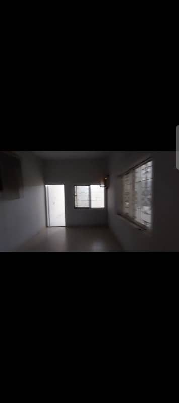 3 Bed D/D 1st Floor For Rent