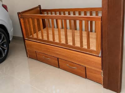 baby cot/crib