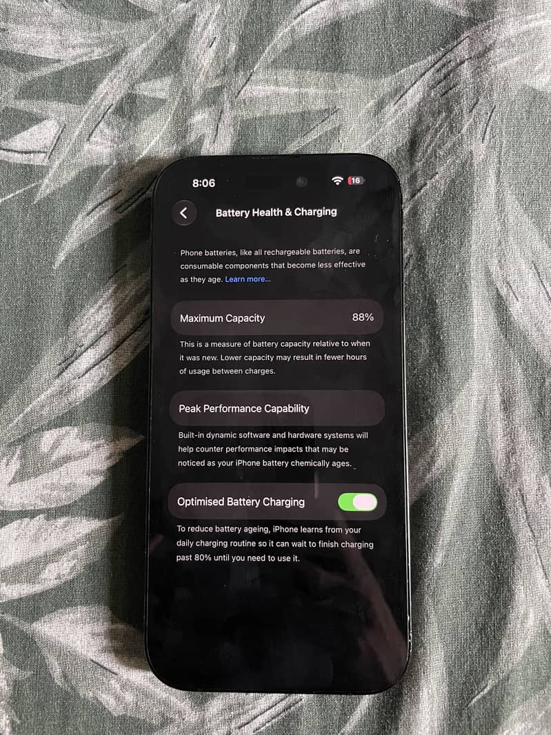Apple iPhone 14 Pro 0