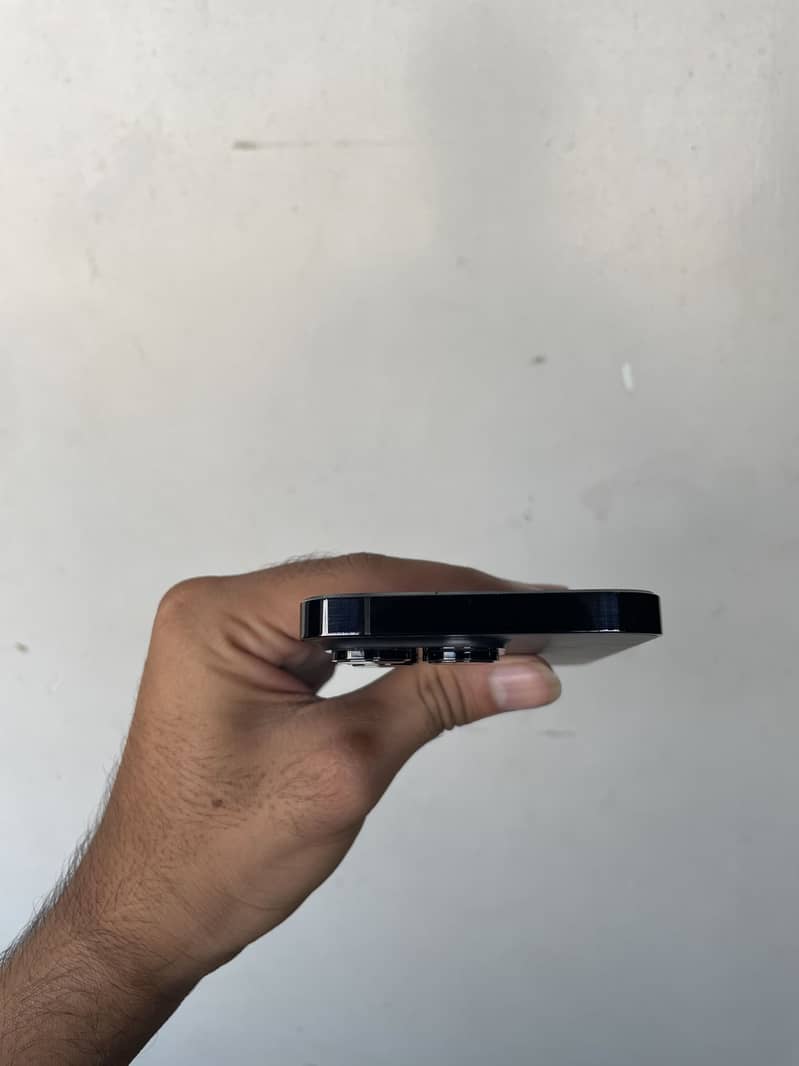 Apple iPhone 14 Pro 1