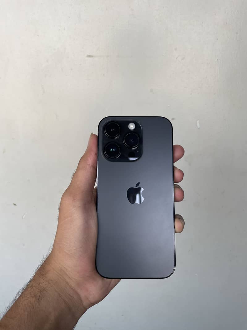 Apple iPhone 14 Pro 2