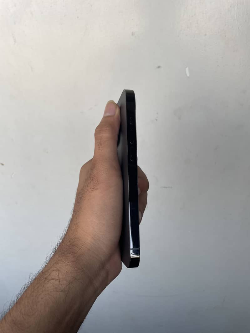 Apple iPhone 14 Pro 4
