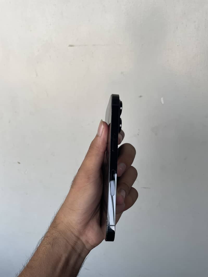 Apple iPhone 14 Pro 9