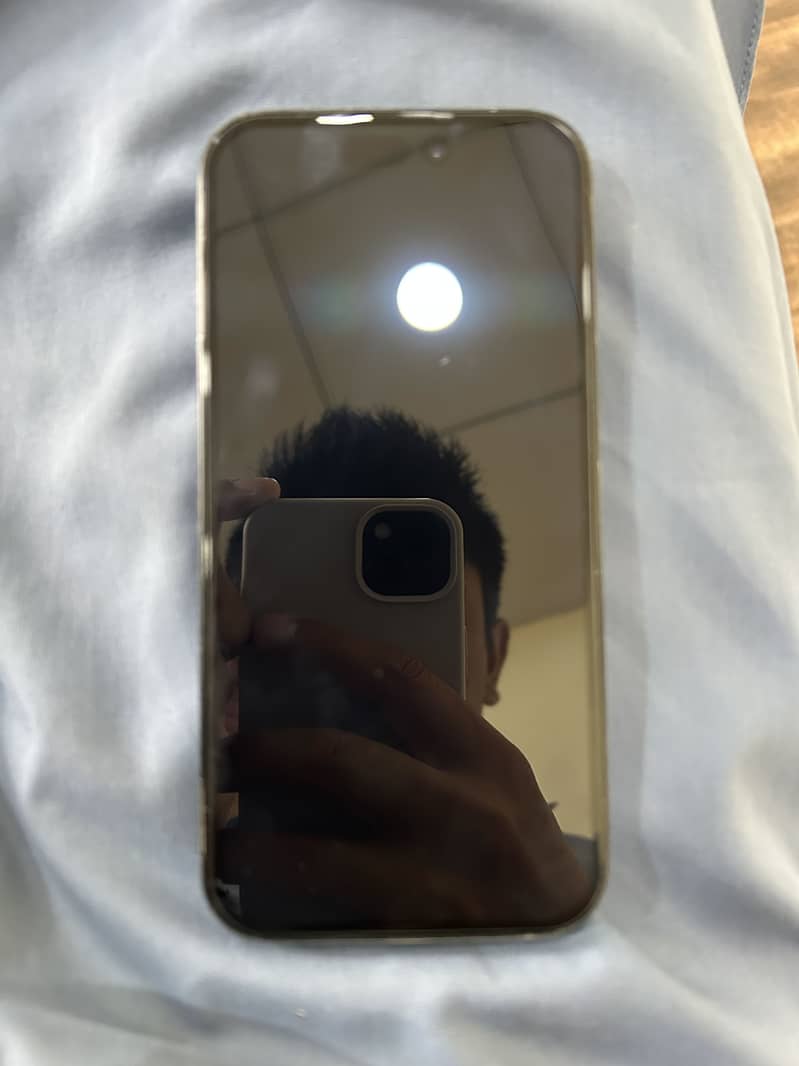 Apple iPhone 15 0