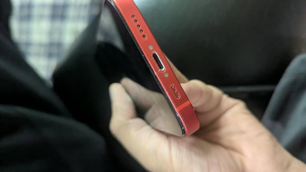 Apple iPhone 12 0