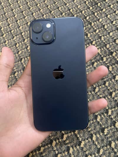 Apple iPhone 13