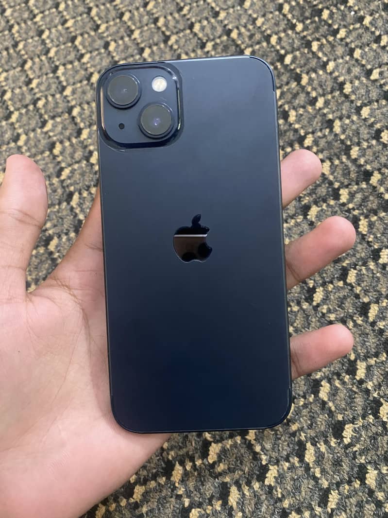 Apple iPhone 13 0