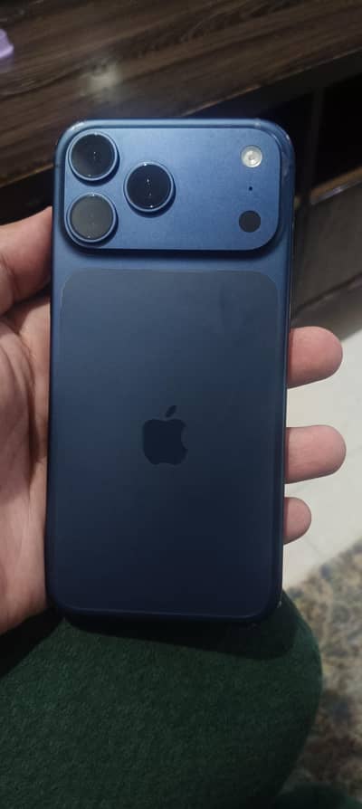 Apple iPhone 17 Pro Max 2TB – SIM Locked – 100% Battery