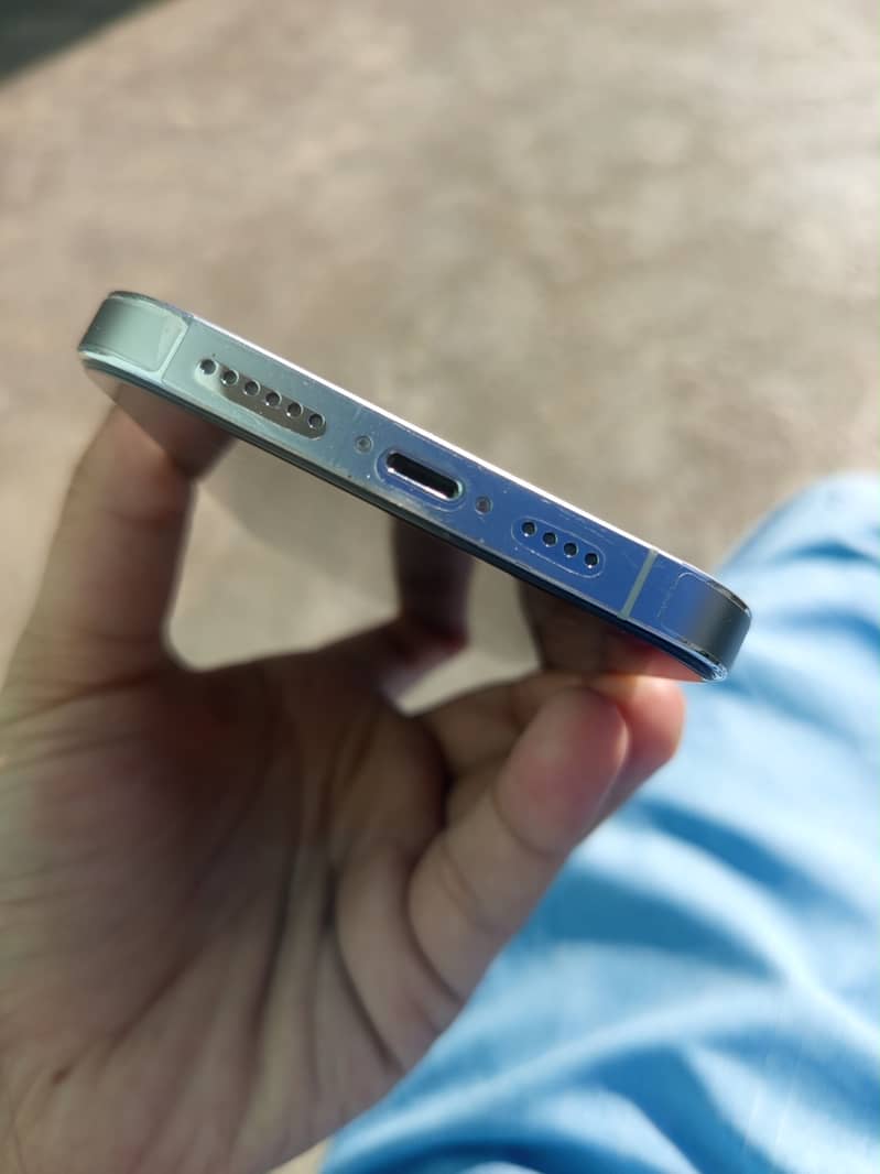Apple iPhone 14 Pro Max 4