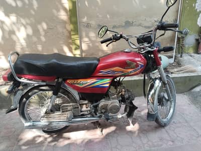 Honda CD 70 Red | Good Condition | Lahore | 40,352 KM