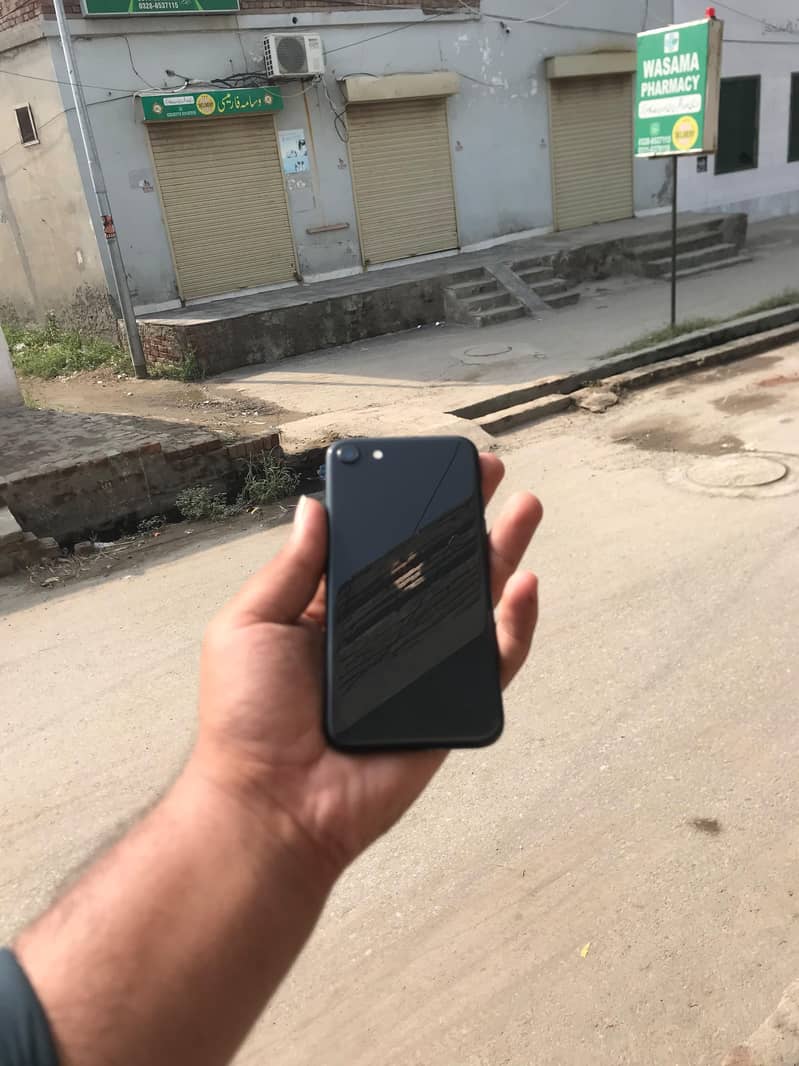 Apple iPhone SE 1