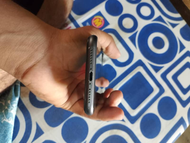 Apple iPhone 11 1