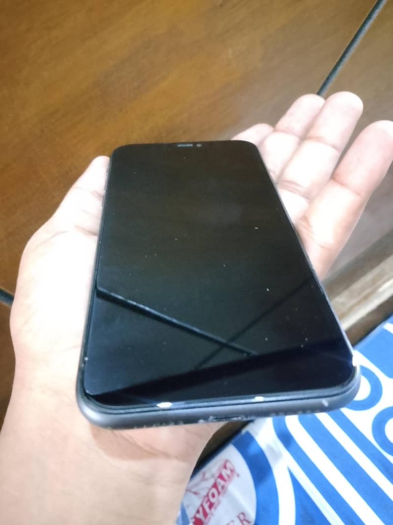 Apple iPhone 11 5