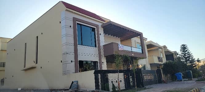 Stunning 12 Marla House In Bahria Enclave - Sector A Available