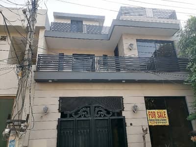 Good Prime Location 5 Marla House For sale In Punjab Coop Housing Society