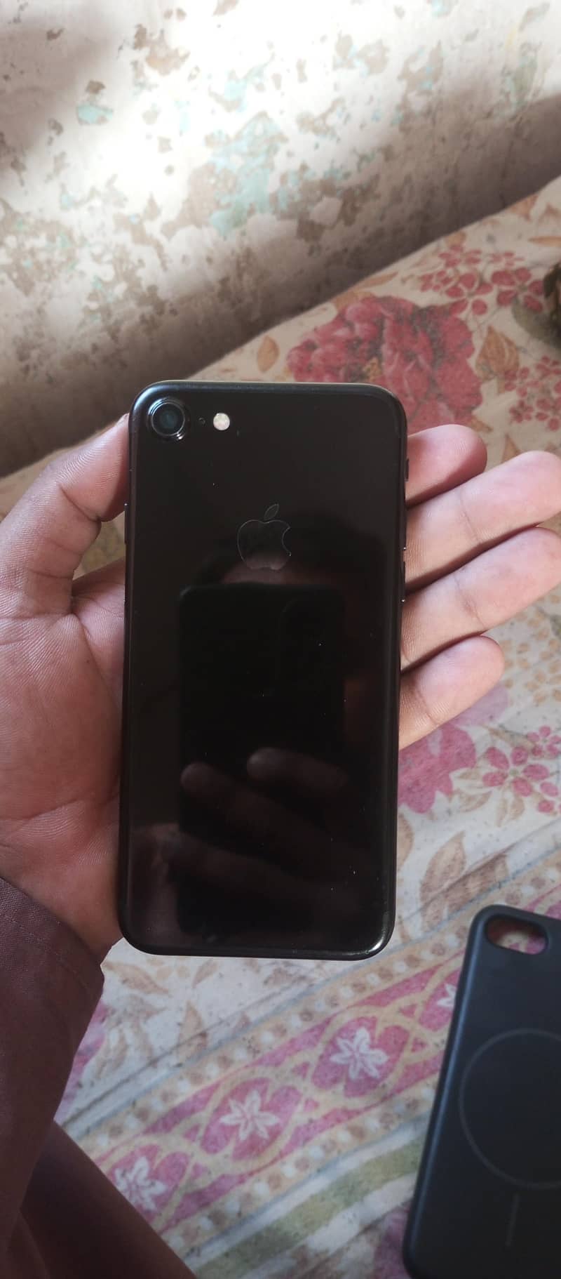 Apple iPhone 7 2
