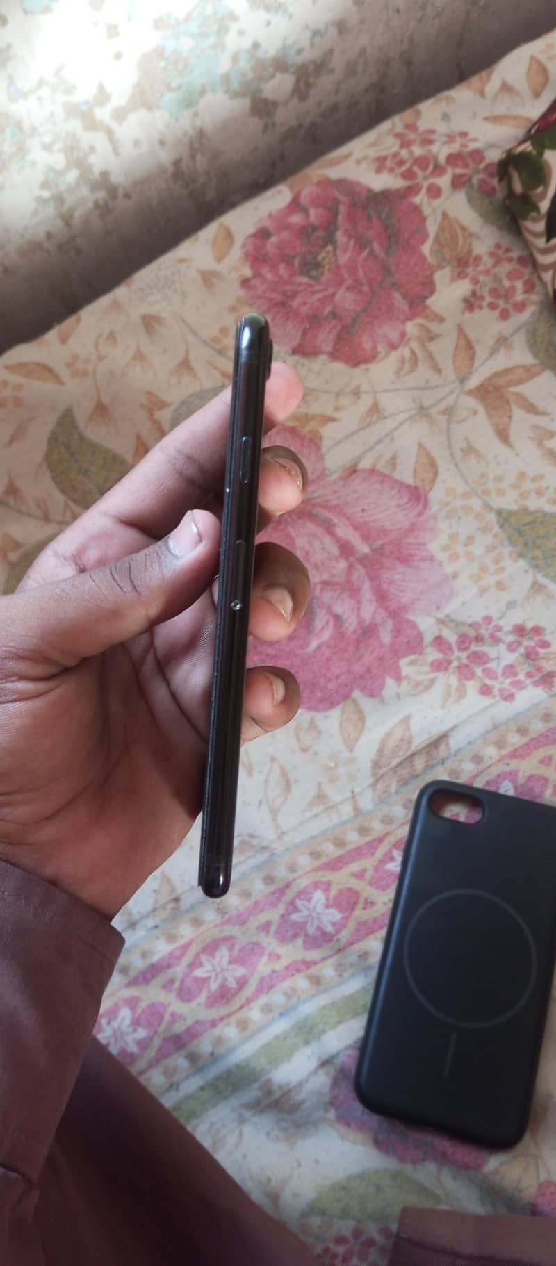 Apple iPhone 7 3