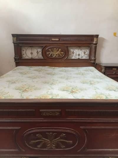 bedroom set normal condition