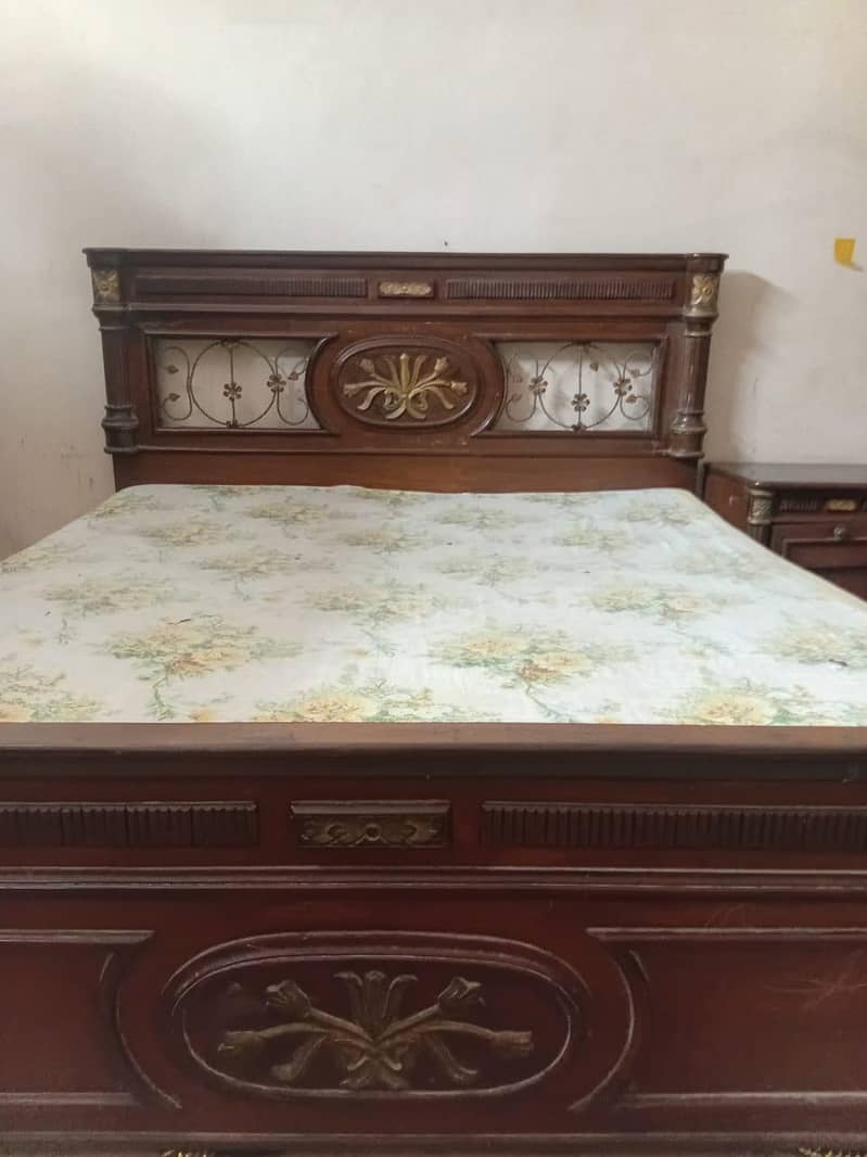 bedroom set normal condition 0