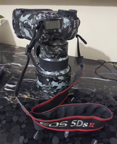 5DSR with Grip and Sigma 105mm Art 1.4 Canon mount