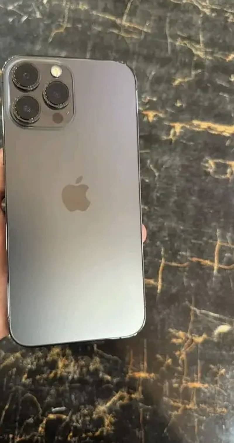 Apple iPhone 13 Pro Max 3