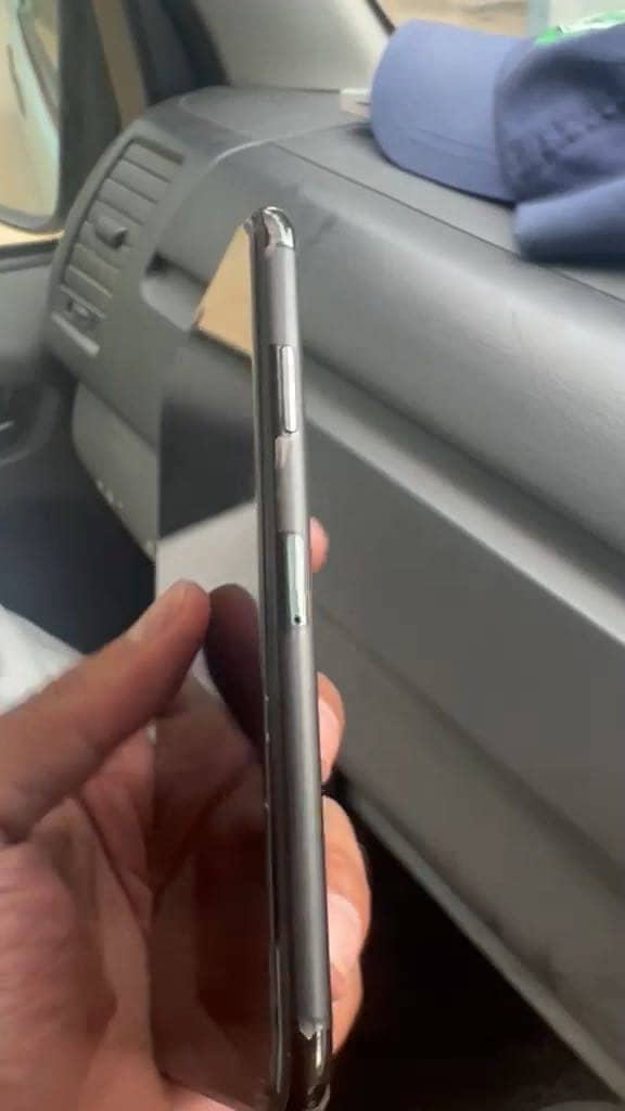 iPhone 11 Pro Max 3