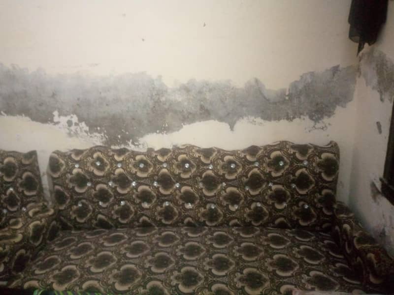 5seater sofa good condition 0