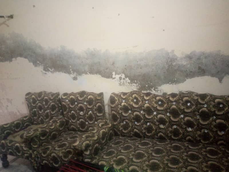 5seater sofa good condition 1