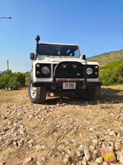 Land Rover Defender 2005