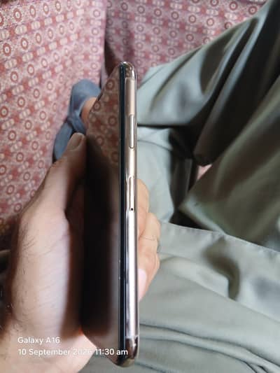 i phone xs