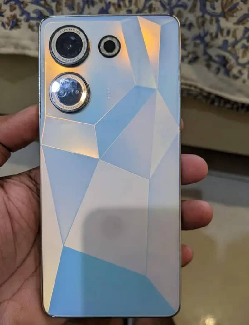 Tecno CAMON 20 0