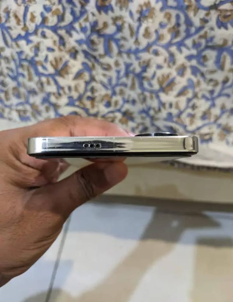 Tecno CAMON 20 2