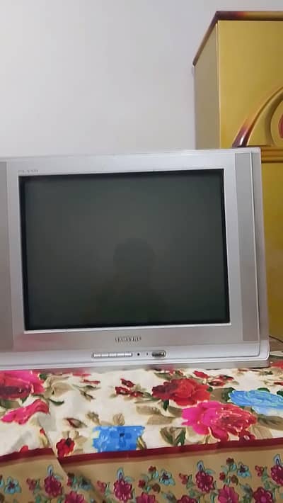 Samsung tv good condition ready to use