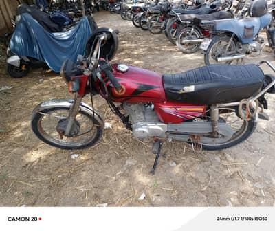 united 125