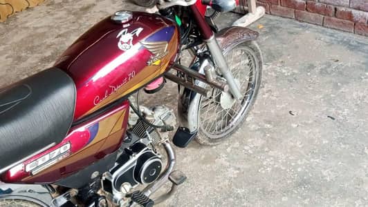 Honda Bike 70 CD for sale model 2004 only WhatsApp/03/22/042/95/36/