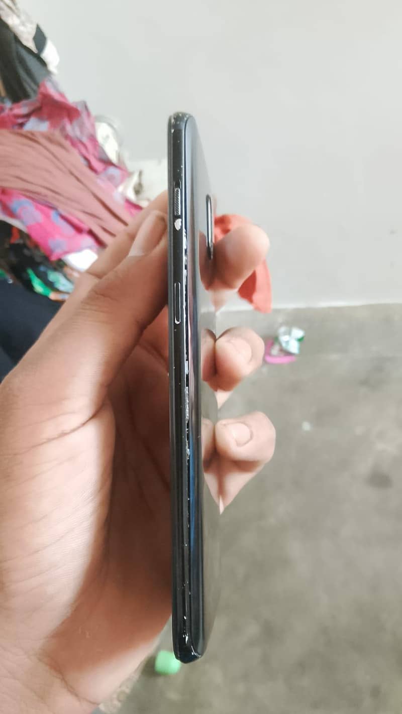 One Plus 6T 5