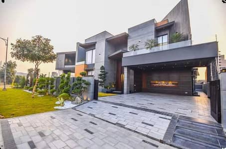 2 KANAL GRAND RESIDENCE WITH 1 KANAL HOUSE & 1 KANAL PRIVATE LAWN FOR SALE