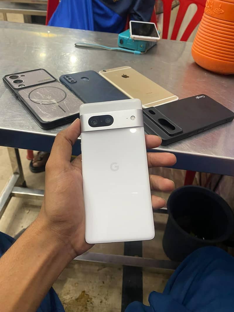 Google Pixel 7 6