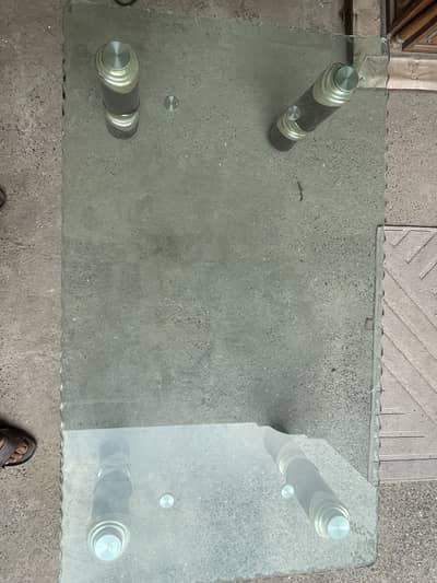 Table for sale 4 by 2.5 ft