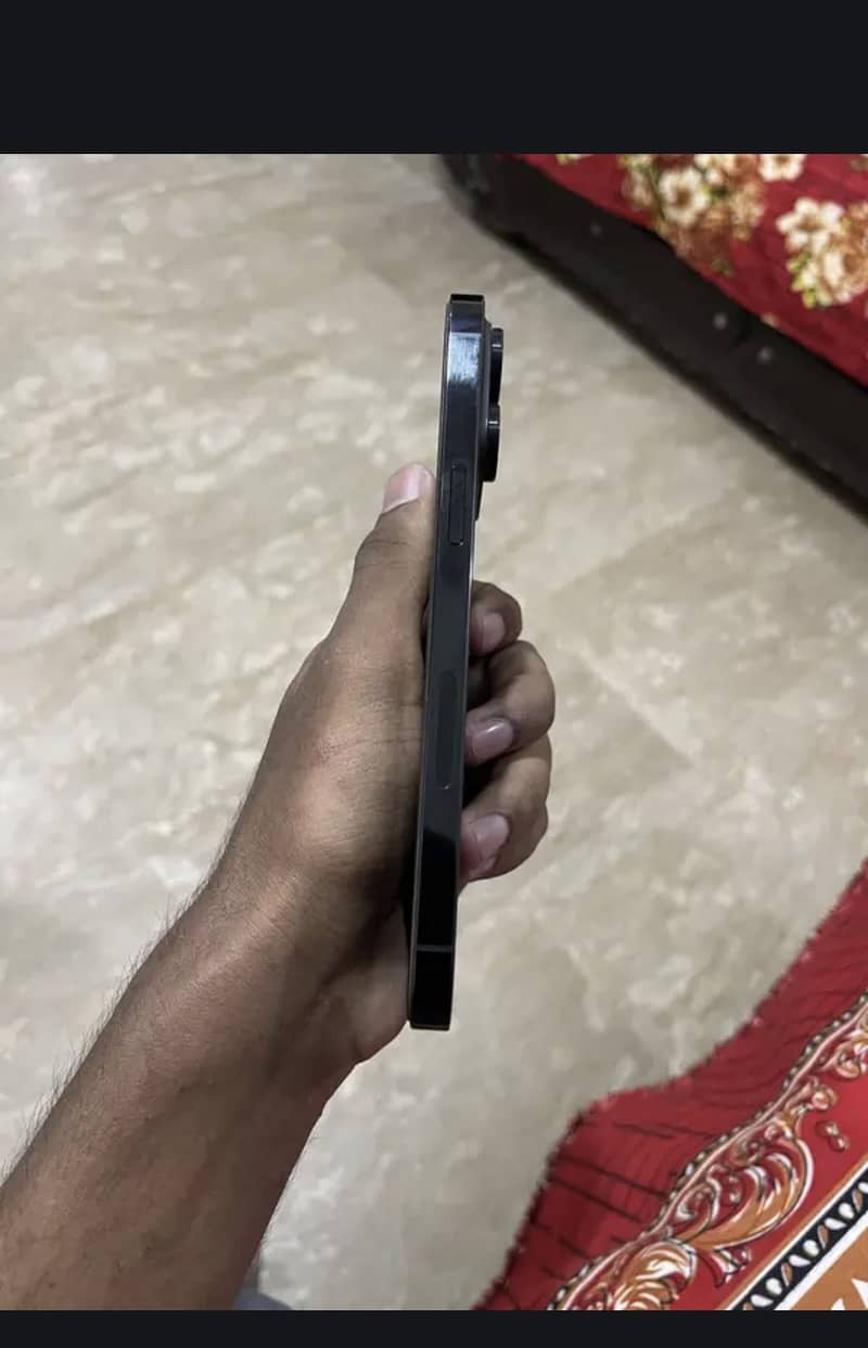 Apple iPhone 14 Pro Max 3