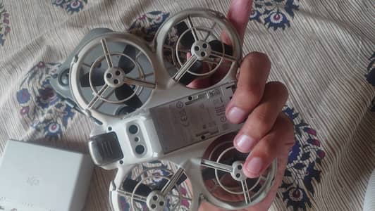DJi Neo Drone used like brand new