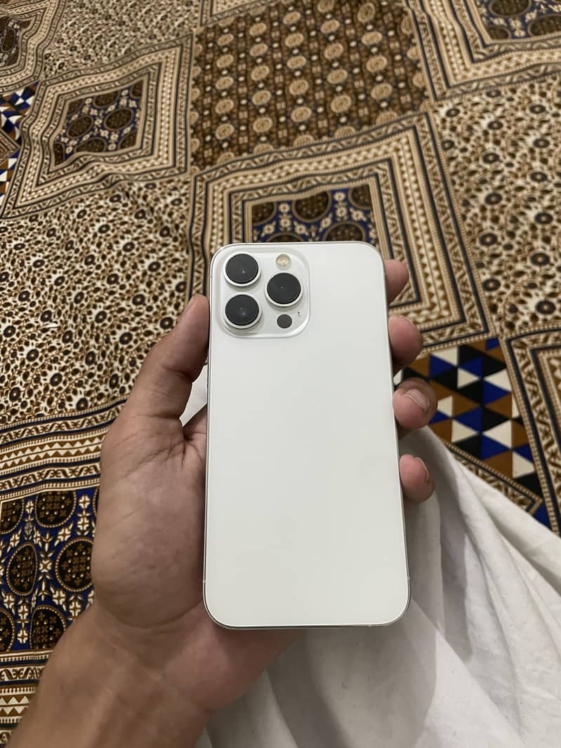 Apple iPhone 13 Pro 3
