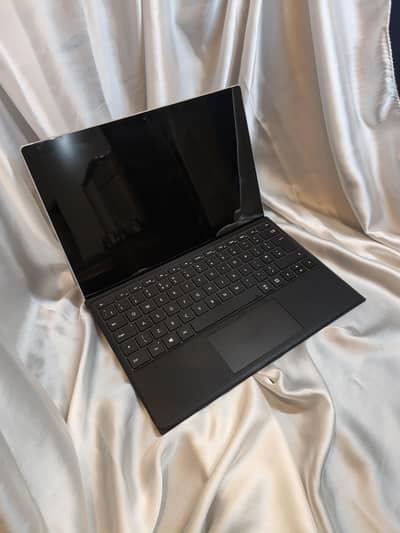 Microsoft Surface Pro 6 (touch display)