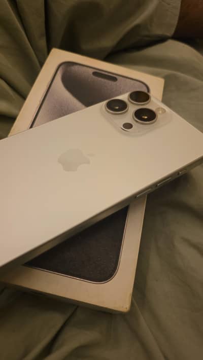 Apple iPhone 15 Pro Max 256 gb pta