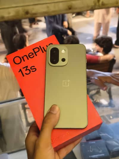 One Plus 13s 16/512 non pta just Box open accessories pack