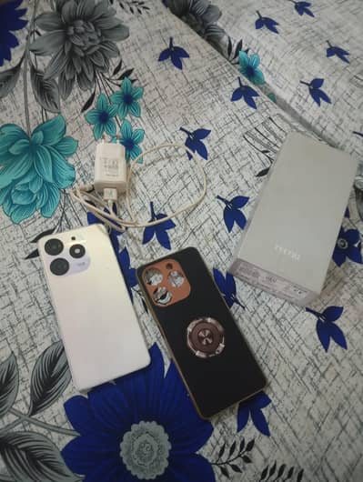 Tecno Spark 10 Pro 8/128 Full boX