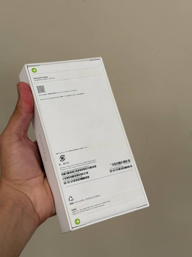 Apple iPhone 17 Pro Max 3