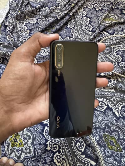 Vivo S1