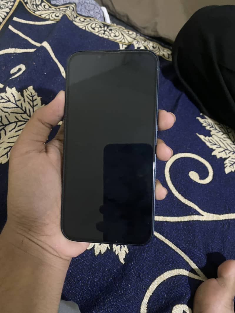 Apple iPhone 13 3